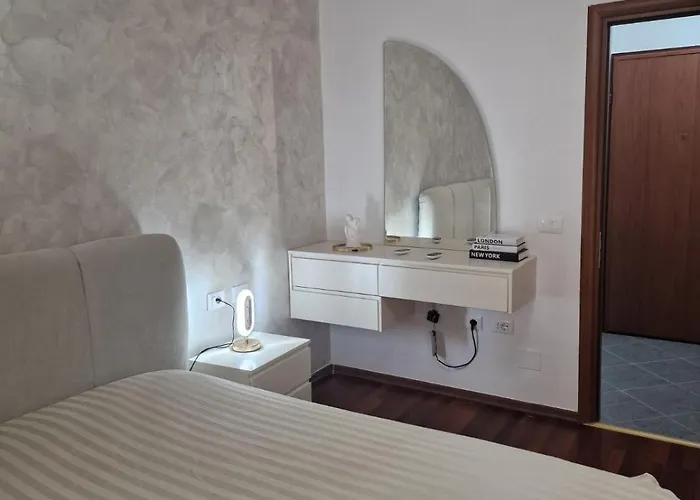 公寓 Dajt Express Teleferik And Bunkart 地拉那